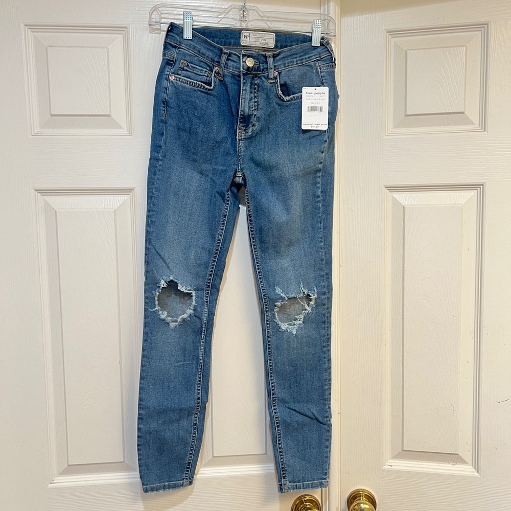 Free People Women's 26 Medium Wash Blue‎ Stretch Denim Distressed Skinny Jeans